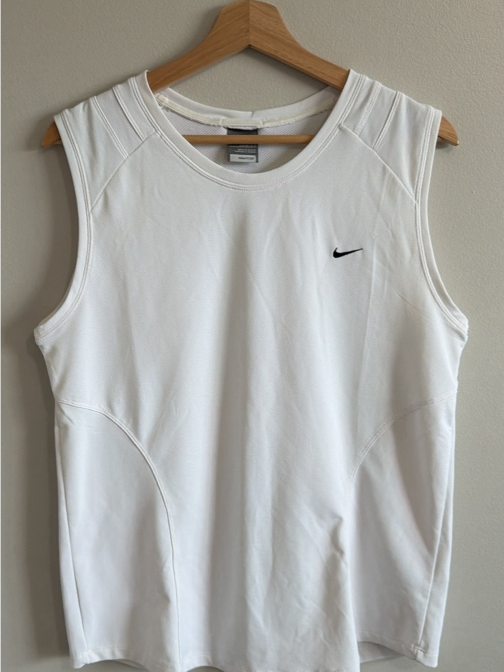 Nike Women’s White Sleeveless Athletic Tank